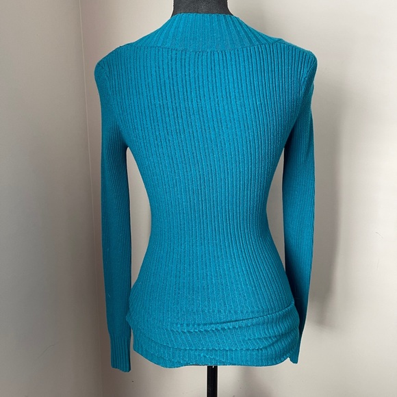 Blue sweater - Picture 4 of 7